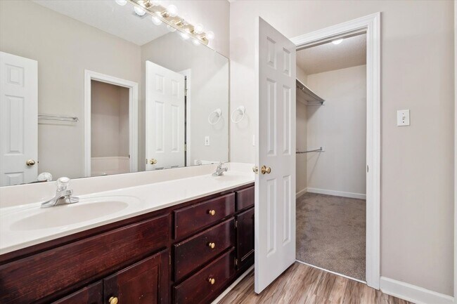 Building Photo - Upcoming Fairhope Listing!