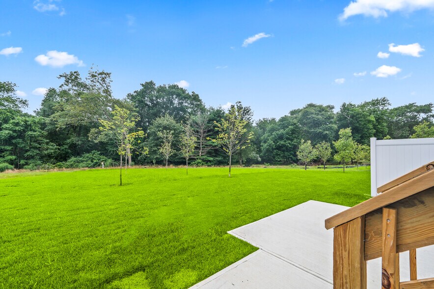 Building Photo - 4053 Heron Dr