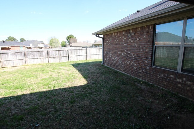 Building Photo - 19391 King Ranch Dr
