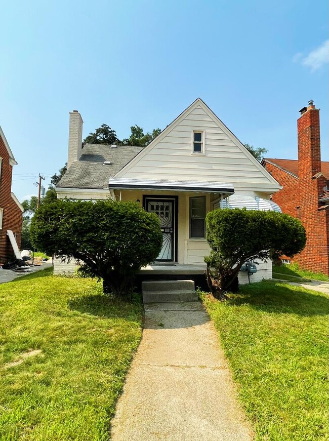 Building Photo - 18675 Griggs St