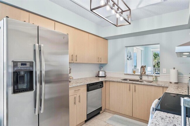 Building Photo - 104 Surfview Dr