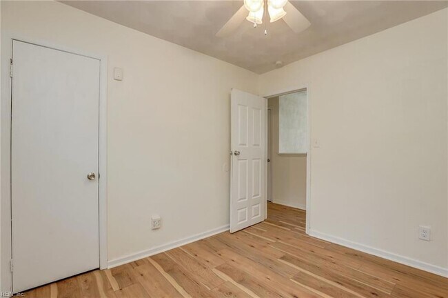 Building Photo - 3257 Yorkborough Way