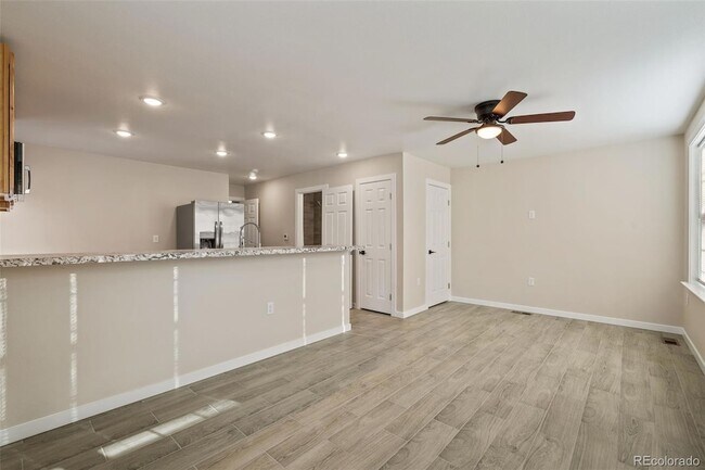 Building Photo - 444 N Spruce St