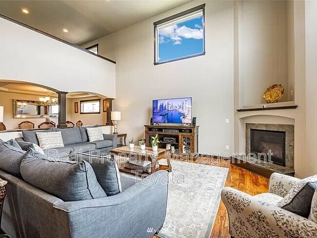 Building Photo - 4352 Castlerock Dr