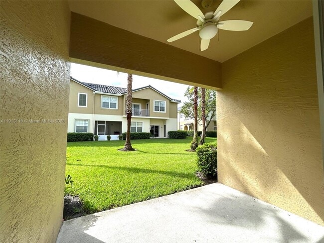 Building Photo - 1560 SE Wilshire Pl