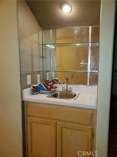 Building Photo - 49 N Parkwood Ave