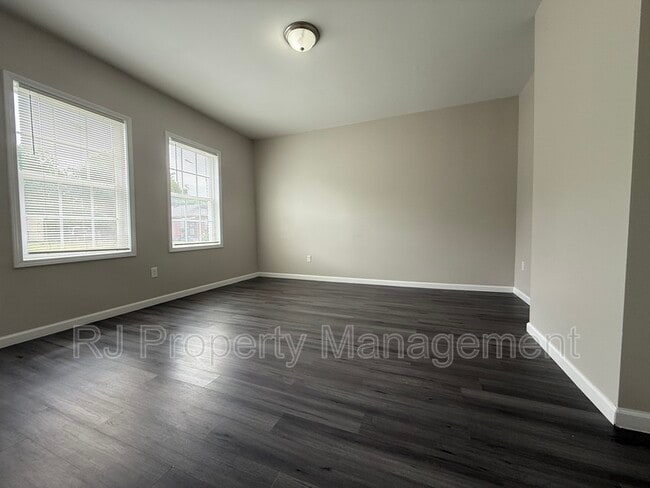 Building Photo - 1661 Patton St