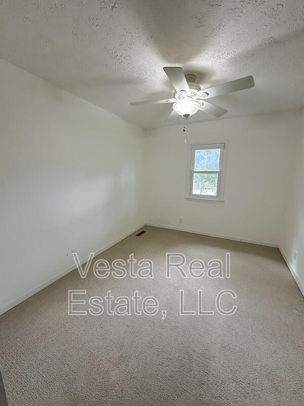 Building Photo - 606 Cullom St