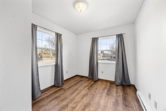 Building Photo - Comfort, Character & Extra Space