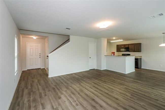 Building Photo - 24406 Amaldi Ct