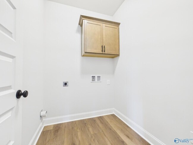 Building Photo - 15573 Bees St NW