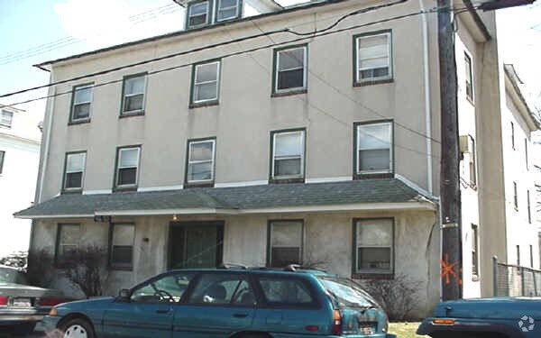 Primary Photo - 11 New St