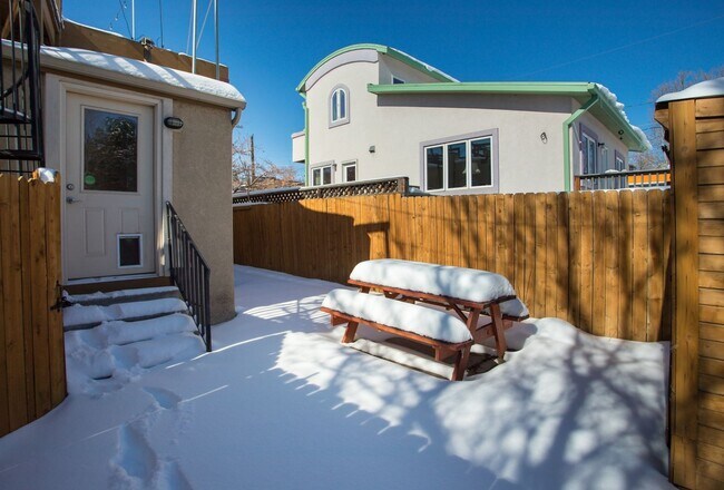 Building Photo - 3326 Quivas St