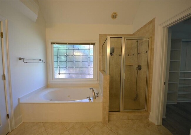 Building Photo - 135 Brightmore Way