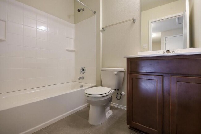 Building Photo - 276 La Dera Dr