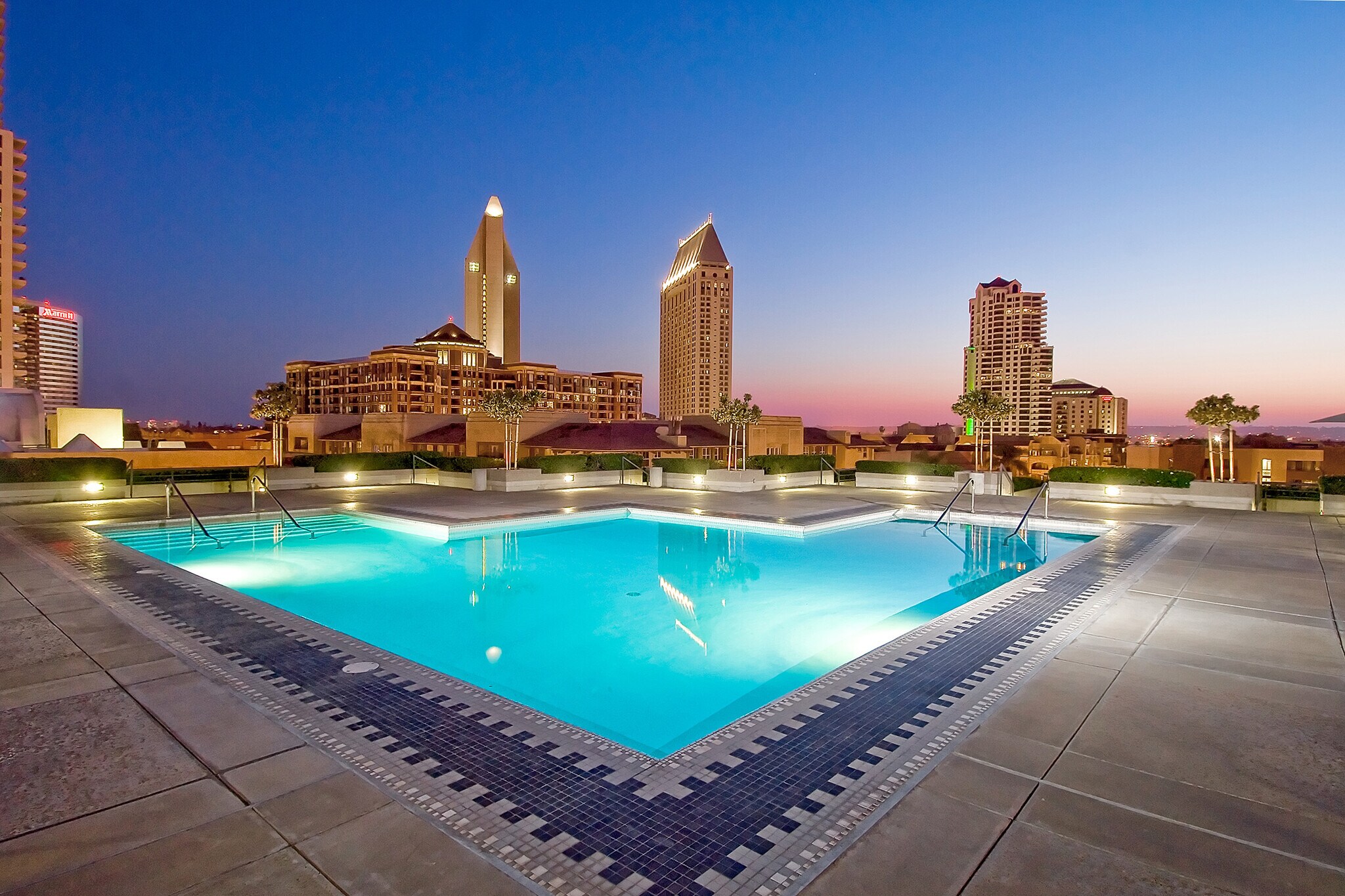 Building Photo - 700 Front St