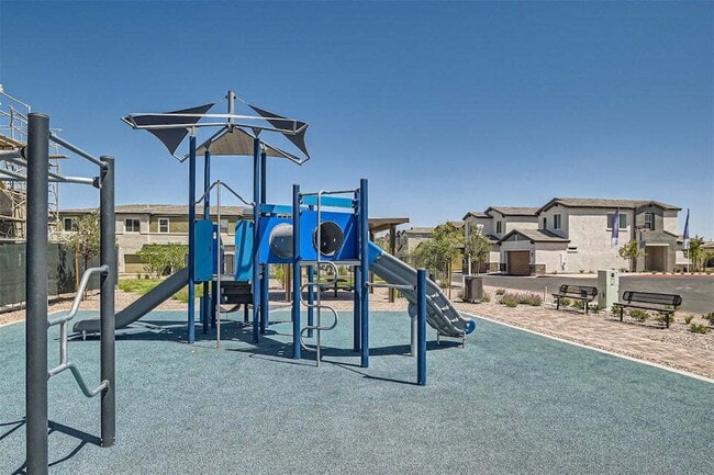 Building Photo - FULLY FURNISHED 3 BED 2.5 BATH 2 CAR GARAGE MODEL HOME FOR RENT IN CADENCE
