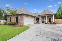 Building Photo - 11279 Hillpark Ave