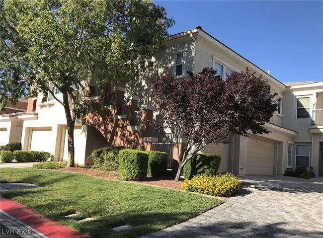 Building Photo - 10730 Amber Ridge Dr