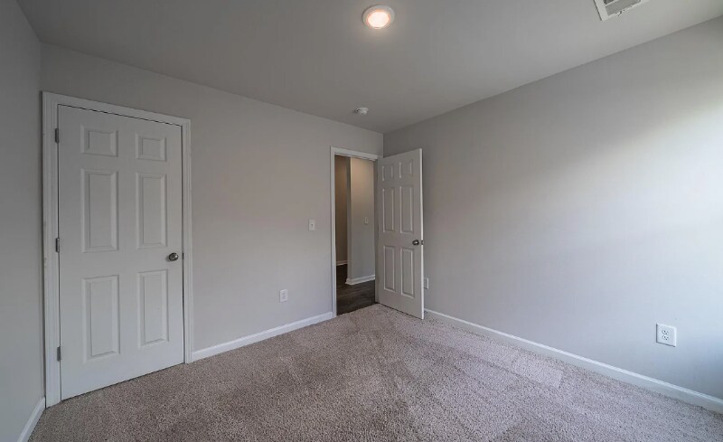 Building Photo - 150 Antler Wy