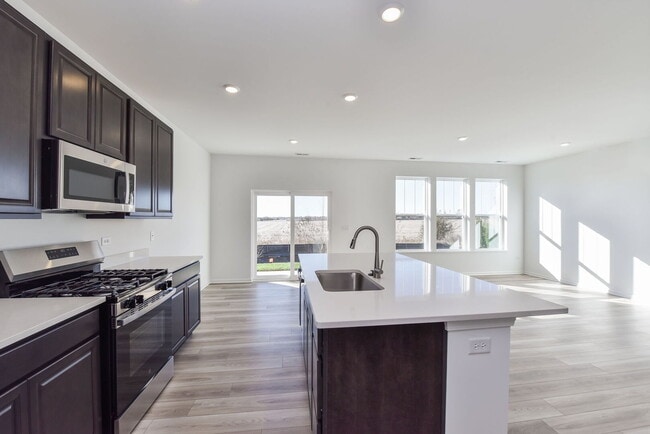 Building Photo - 15137 S Hepworth Pl