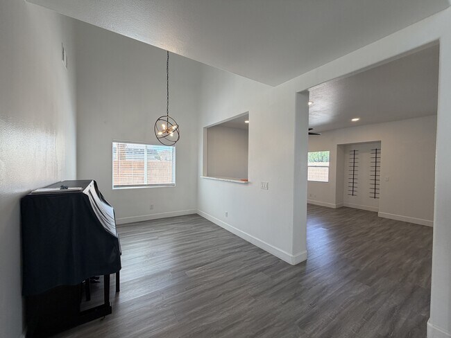 Building Photo - 2456 Sheltered Meadows Ln