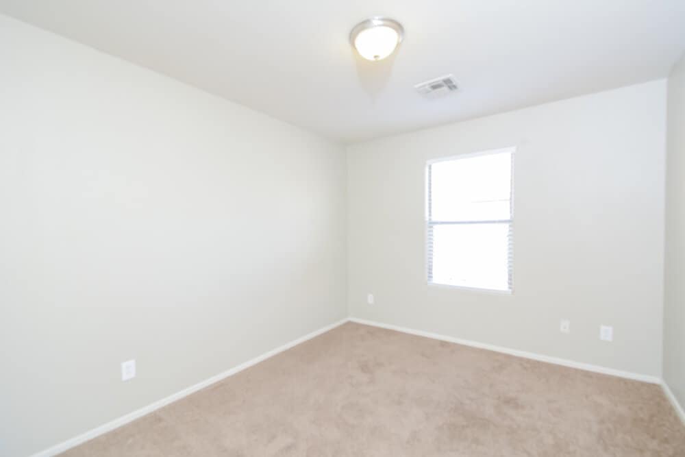 Building Photo - 8550 N 63rd Dr