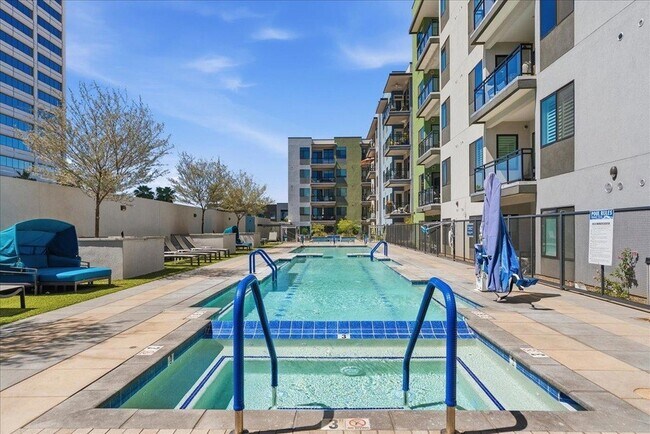 Building Photo - 3131 N Central Ave