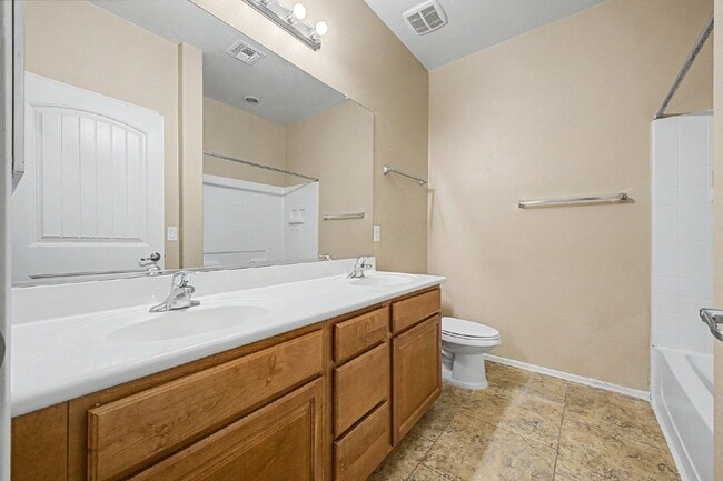 Building Photo - 17875 W Westpark Blvd