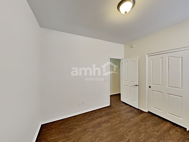 Building Photo - 10253 E Jerome Ave