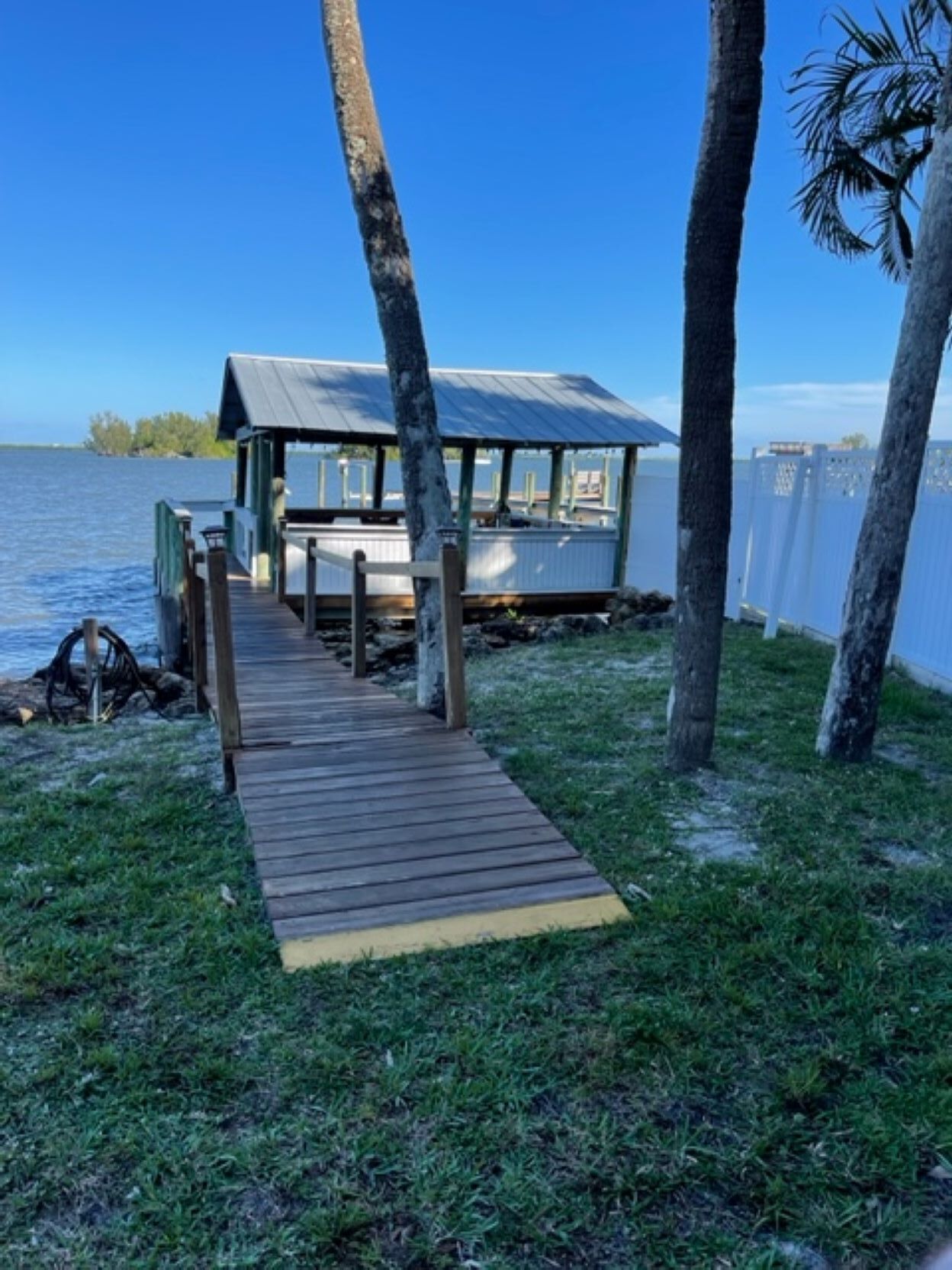 Building Photo - 11330 S Indian River Dr