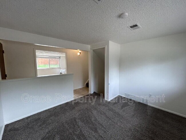 Building Photo - 9954 W Maryland Dr