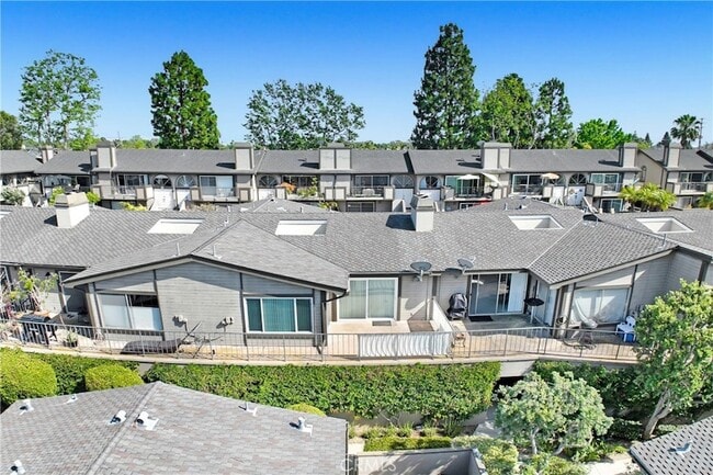 Building Photo - 2175 Pacific Ave