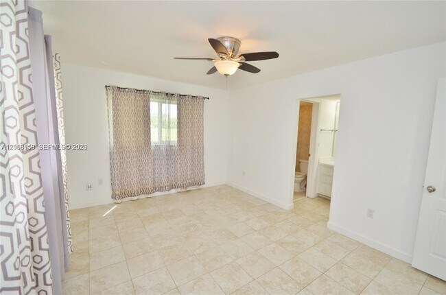Building Photo - 7440 Miami Lakes Dr