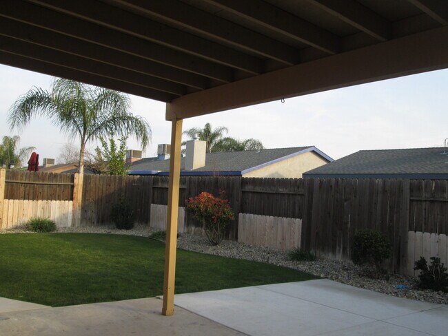 Building Photo - Oswell Park Gated Community COMING SOON!