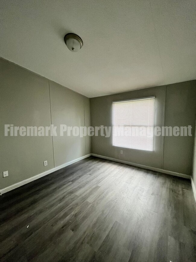 Building Photo - Double Wide for rent in Tullahoma