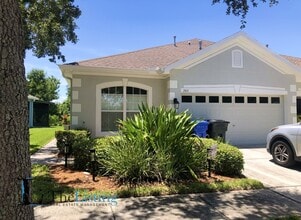 Building Photo - 7411 Surrey Wood Ln