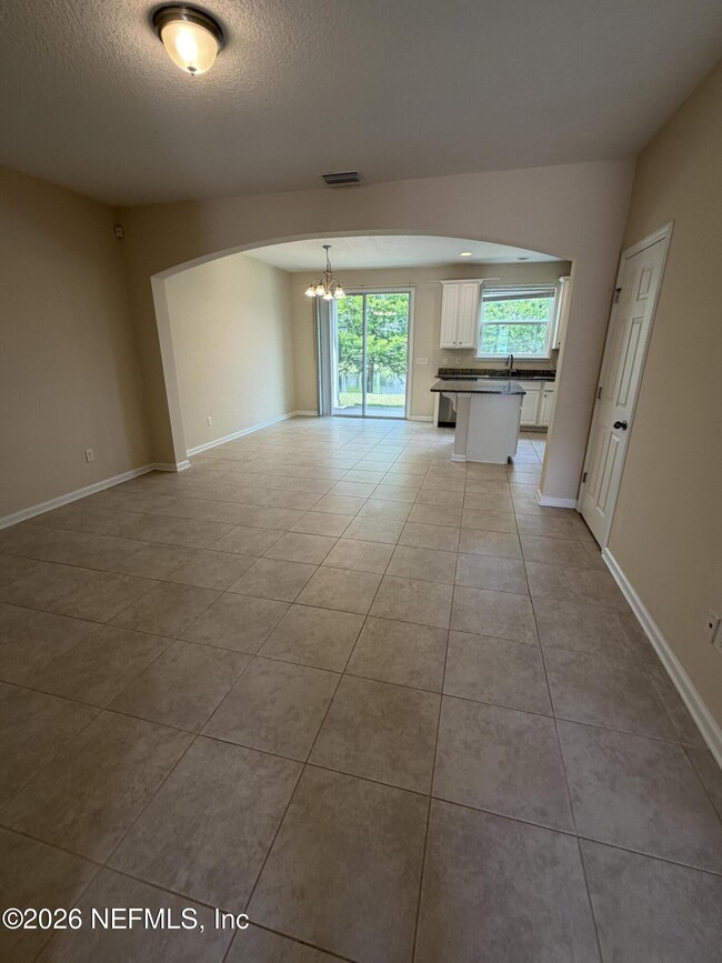 Building Photo - 156 Nelson Ln