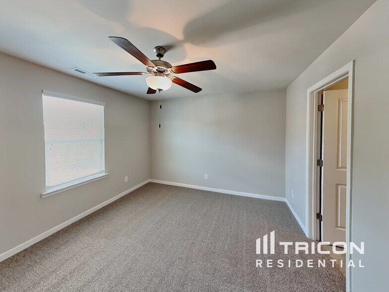 Building Photo - 123 Hickory Sta Ln