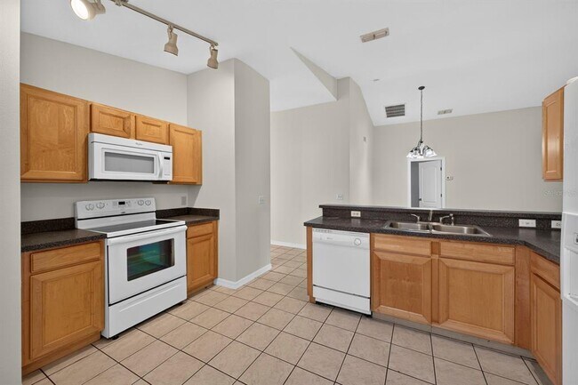 Building Photo - 839 Sandy Ridge Dr