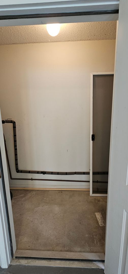 Building Photo - Spacious 2-Bed, 2-Bath Home with Modern Co...