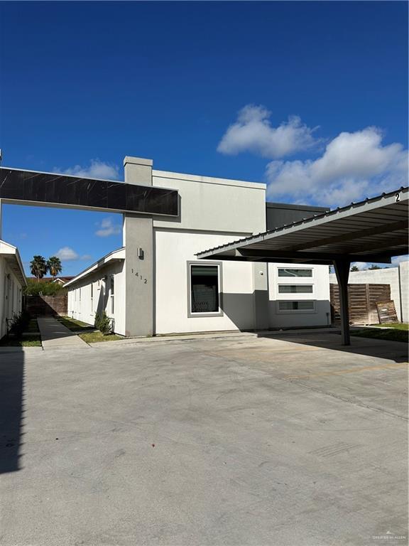 Primary Photo - 13 South Dr