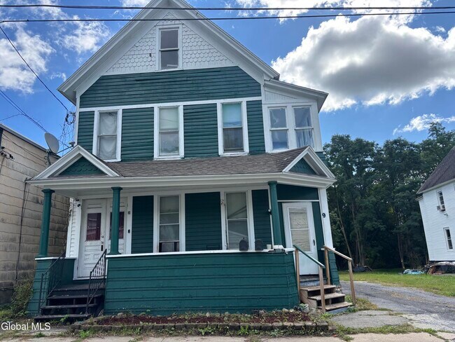 Building Photo - 9 4th Ave