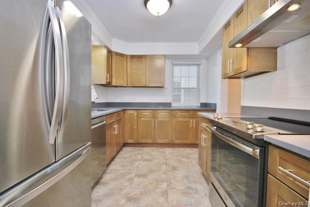 Building Photo - 16 Upland Ln