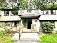 Building Photo - 41 Mallard Dr