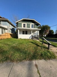 Building Photo - Charming 3-Bedroom, 1-Bathroom Home – $1,200/Month