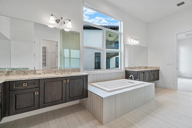 Building Photo - 4202 Mendel Ln