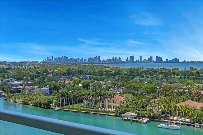 Building Photo - 5600 Collins Ave