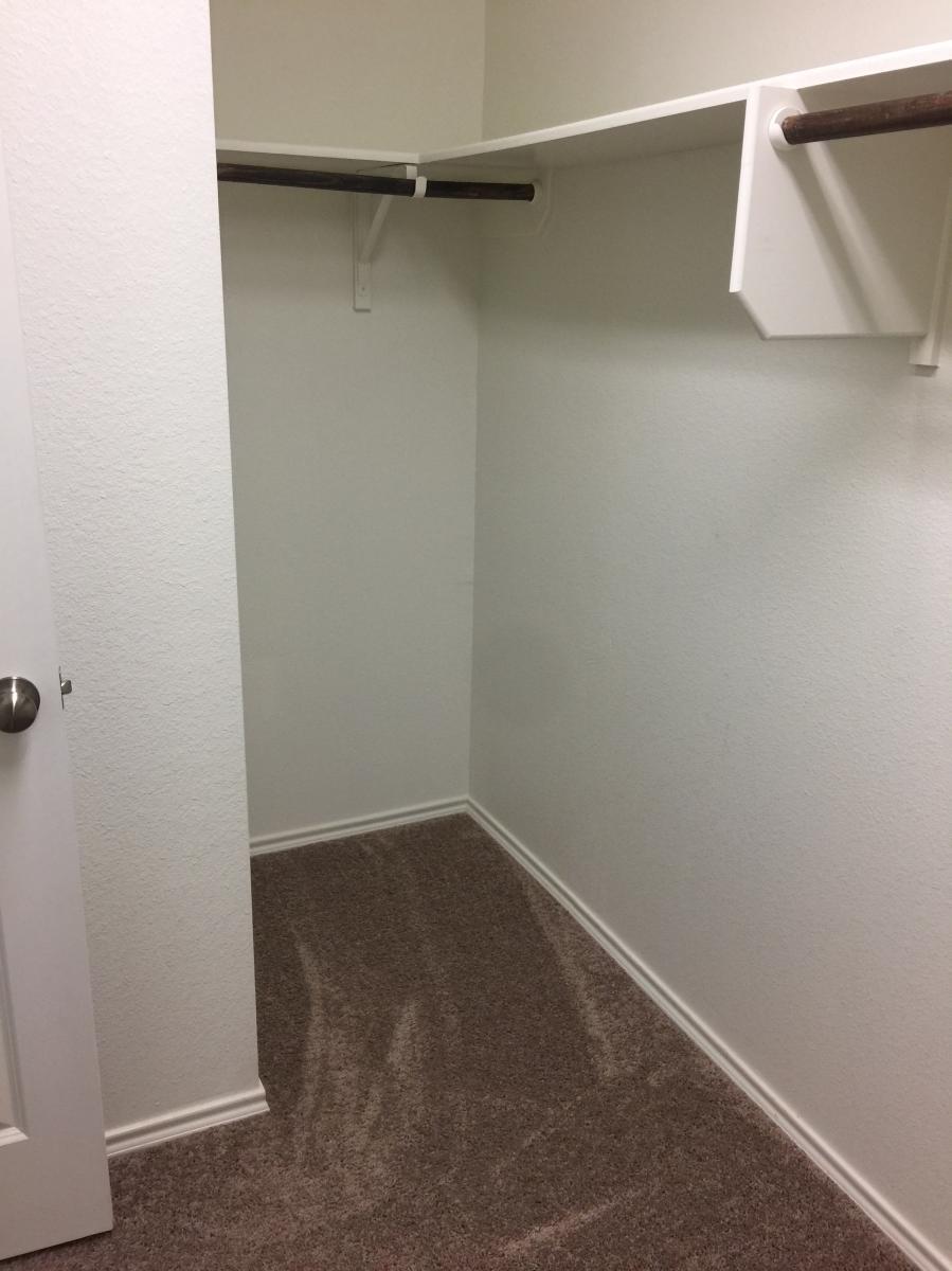 Master closet - 112 Brookside Dr