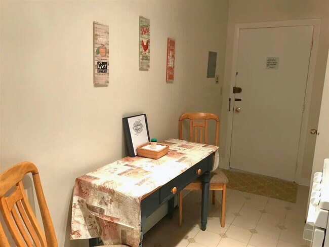 Building Photo - 7 Wendell St